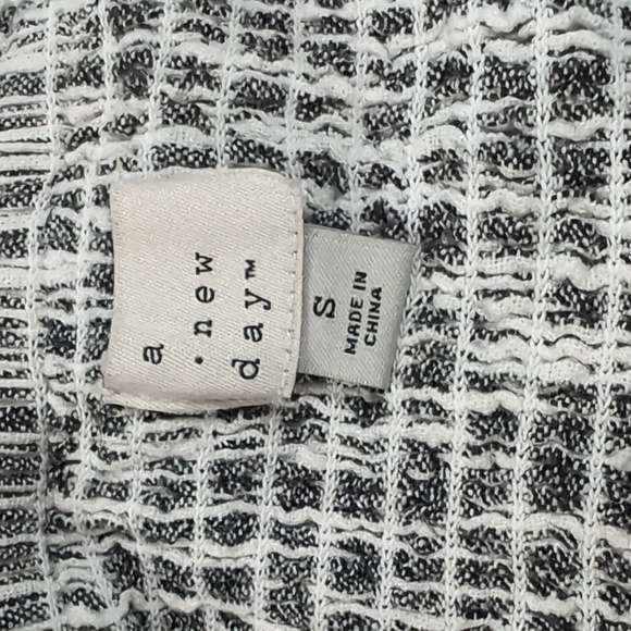 Women's crop top - Picture 3 of 6